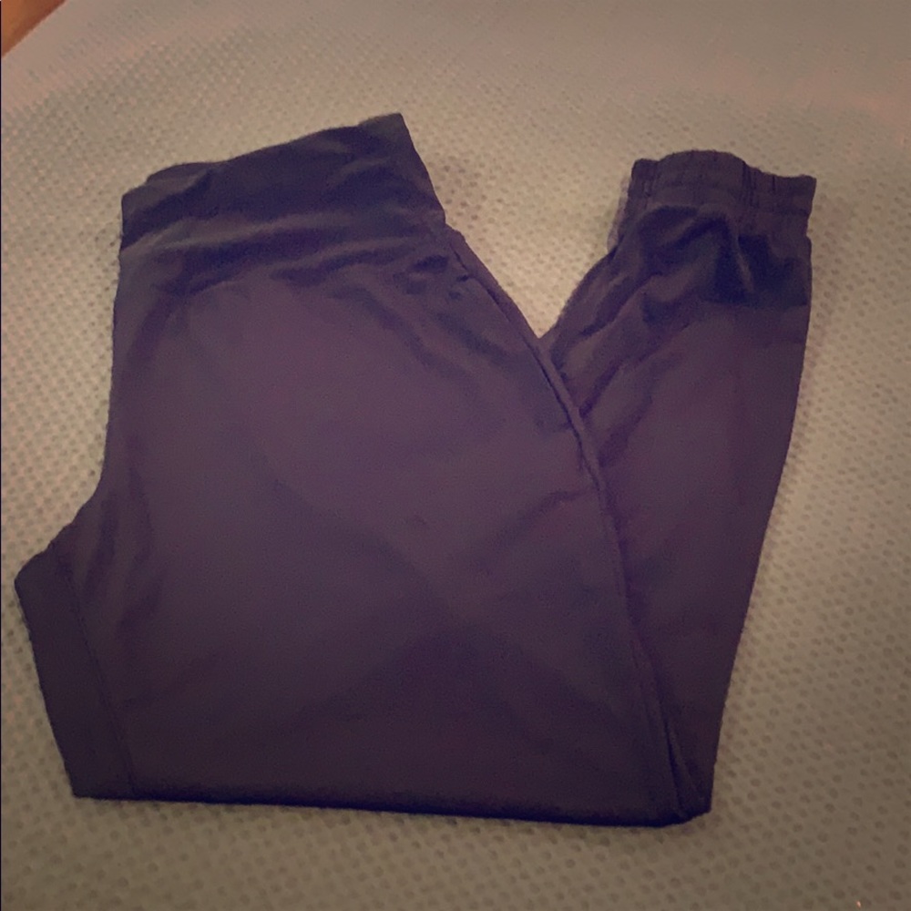 Fabletics Jogger pants; loose and silky🖤 EUC